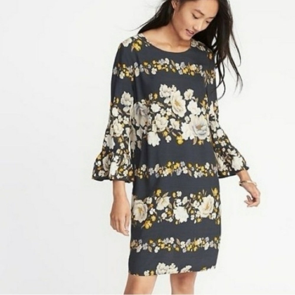 Old Navy Gray Floral A-Line Dress